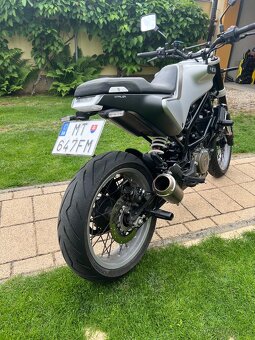 Predám Husqvarna Vitpilen 401 - Štýlový a obratný motocykel - 5