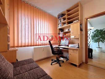 Predáme veľký 4izbový byt 94m2,Húskova ul.KVP,2x loggia,2x k - 5
