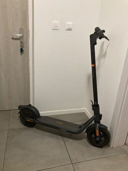 Elektrická kolobežka Ninebot Kickscooter F2 E - 5