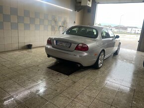Jaguar S-Type 4,2 V8 300Ps - 5
