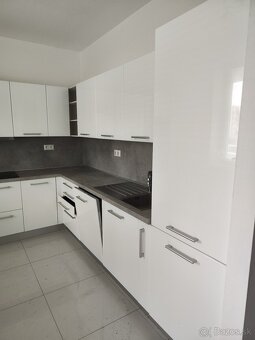 Kuchynská linka - 5