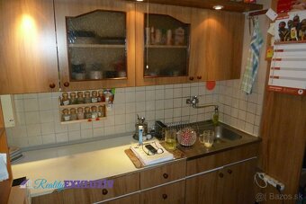 Na predaj rodinný dom v meste Lučenec - priame centrum - 5