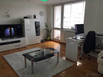 pre študentky dám do nájmu 1,5 i. byt v Košiciach od 01. 12. - 5