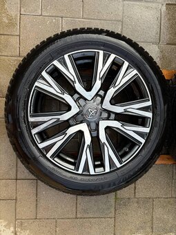 yaris cross 215/55 r17 92v 17x7j et50 zimné - 5