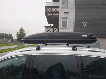 Thule pacific 700 stresny box - 5