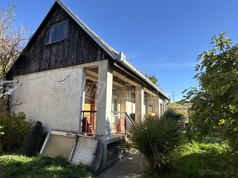 Priestranný rodinný dom s veľkým pozemkom v obci Bojn… - 5