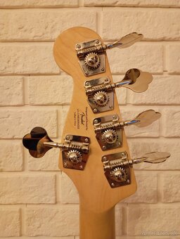 Squier Affinity Jazz Bass - 5