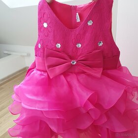 Ružové  spoločenské dievčenské šaty s volanmi veľ 90 - 5