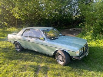 Mercedes 123 - 5