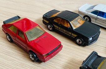 Staršie Matchbox autíčka - 5