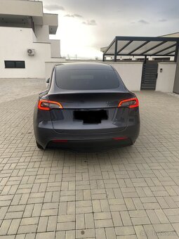 Tesla model Y Long Range AWD len 58 tis. km - 5