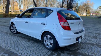 Hyundai i30 1,4(16v77kw) - 5