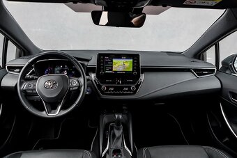 Toyota Corolla Combi 1.8 Hybrid 72kW e-CVT Executive 05/2021 - 5