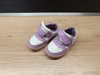 Kožené sandálky Lasocki, veľkosť 21 a 22 a tenisky - 5