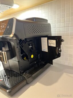 Predám automatický kávovar Philips LatteGo 2230/10. - 5