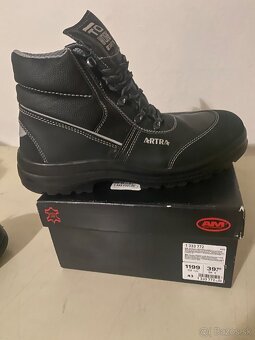 Pracovná zimná obuv - 5