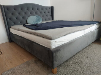 čalúnená manželská posteľ - 5