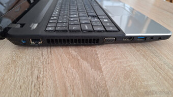 Acer Aspire E1 Series - 5