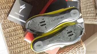 Tretry Specialized - veľ. 8. - 5