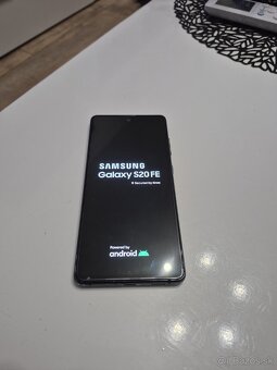 Samsung galaxy S20 FE - 5