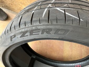 Pirelli 235/35 R20 letné - TESLA - 5