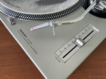 Technics SL 1210 mk2 - 5
