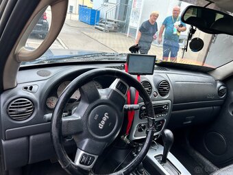 Jeep Cherokee 2.8 CRDi - 5