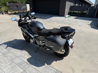 Yamaha FJR 1300 - 5