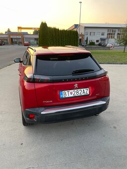 Peugeot 2008 1.5 BlueHDi 130 GT EAT8A - 5