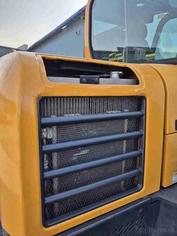 9 t bager Hyundai R80CR-9A - 5
