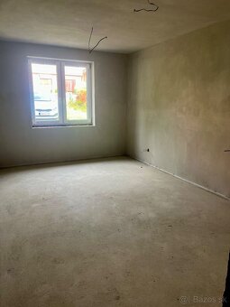 Moderný rodinný dom pod lesom Nitrianske Hrnčiarovce - 5