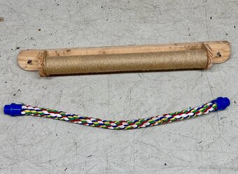 Prepravný box, stojan pre papagáje a hračky - 5