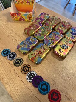 Prazdne etb ascended heroes + tinky + 151 tin - 5