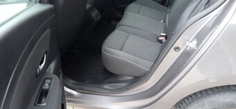 Renault fluence 1.6 benz rok 2010 - 5