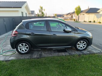 Peugeot 208 1.2 - 5
