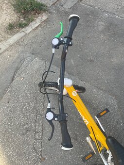 Bicykel Woom 3 so stojanom žltý - 5