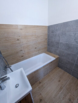 Veľký 3 izb rekonštr., Ťahanovce (Bruselská), 79m2, OV, LO, - 5
