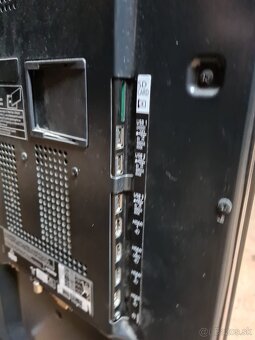 Predám Panasonic TX-L55ET5E, 55" (140 cm) - 5