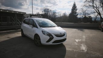Opel Zafira Tourer Benzín LPG - 5