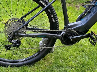 Elektrobicykel Giant Fathom - 5
