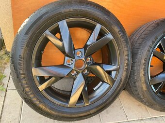 SKODA orig LYRA alu disky 205 55 R17 5x112 Skoda Superb oct - 5