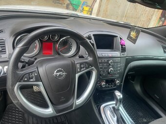 Predám Opel Insignia 2,0 CDTI biturbo 4x4 - 5