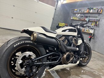 HARLEY DAVIDSON - 5
