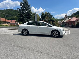 Honda Civic hybrid - 5