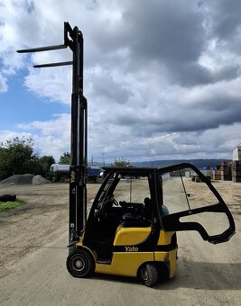 Yale GLP20SVX VZV – LPG, 2000kg, zdvih 4,9m, bočný posuv - 5