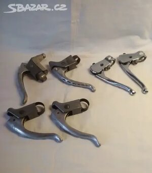 Staré díly ke kolu Favorit-čelisti, brzdové páky, osička.. - 5