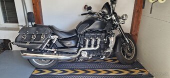 Triumph Rocket III - 5