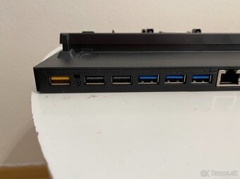 Predám dokovaciu stanicu na notebooky Lenovo Thinkpad Pro - 5