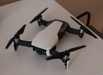 Dron DJI Mavic Air, fly more Combo - 5