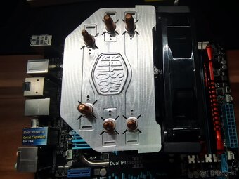 I7 3770k - 16GBDdr3 - ASUS p8z77-v lx - 5